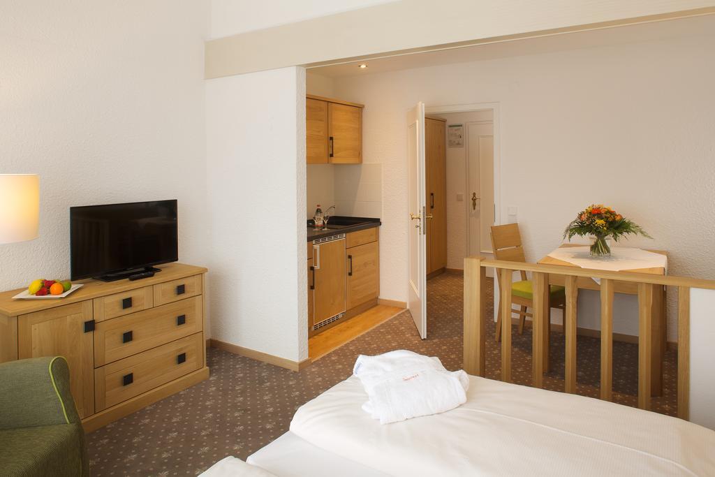 Interest Vitalhotel - Partnerbetrieb Von Oberstaufen Plus 客房 照片